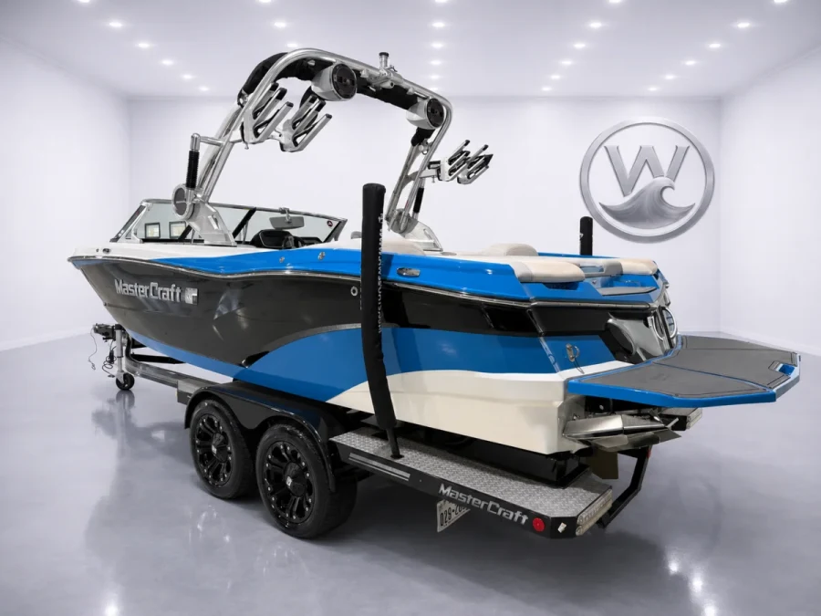 2018-mastercraft-xt23-142567-image14.webp