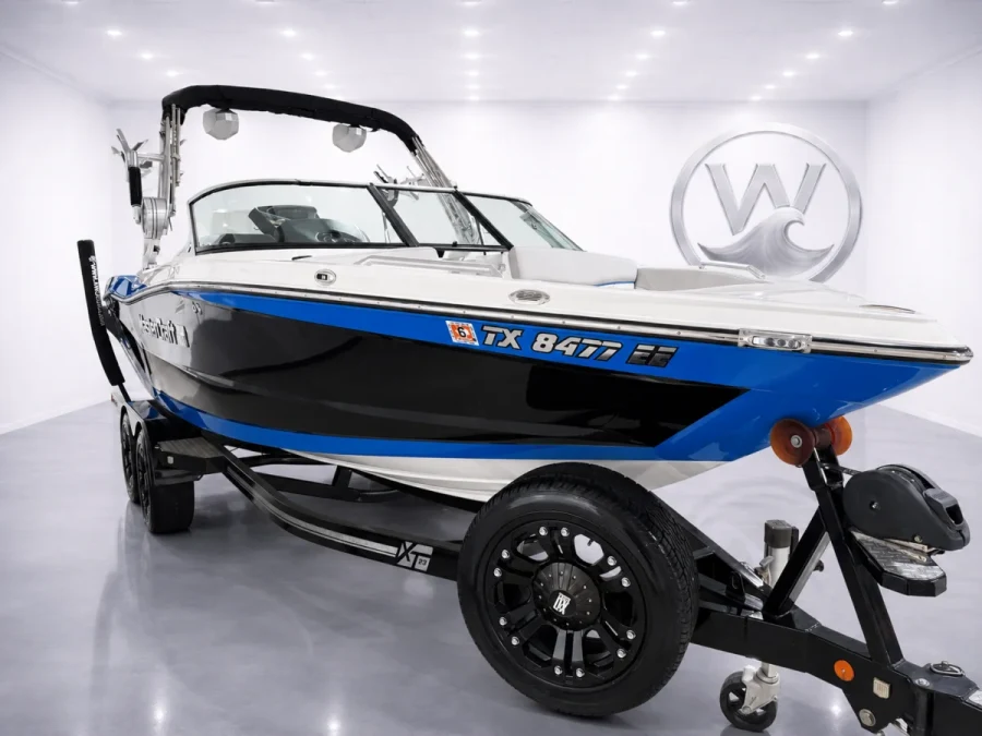2018-mastercraft-xt23-142567-image5.webp