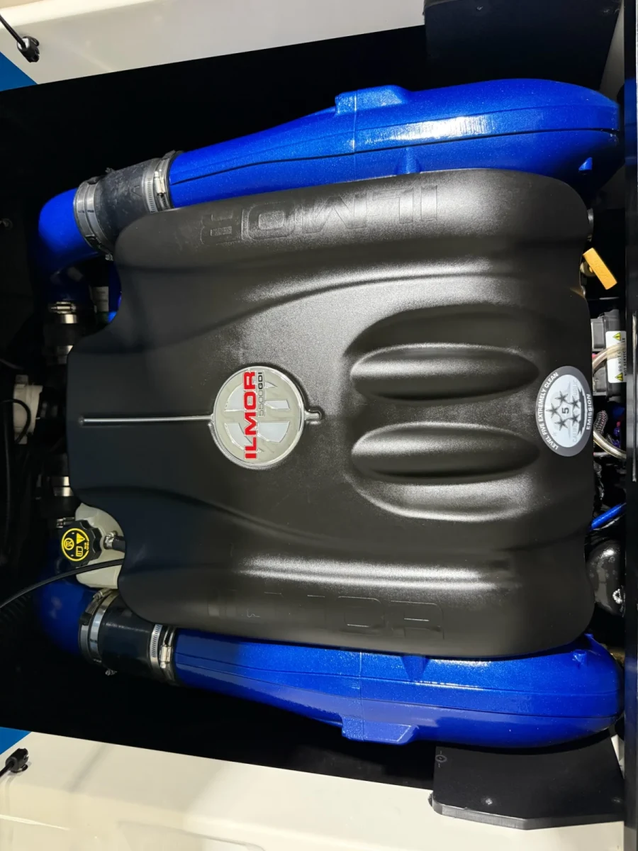 2018-mastercraft-xt23-142567-image7.webp