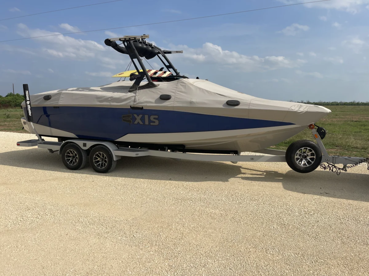 2022 Axis Boats A24