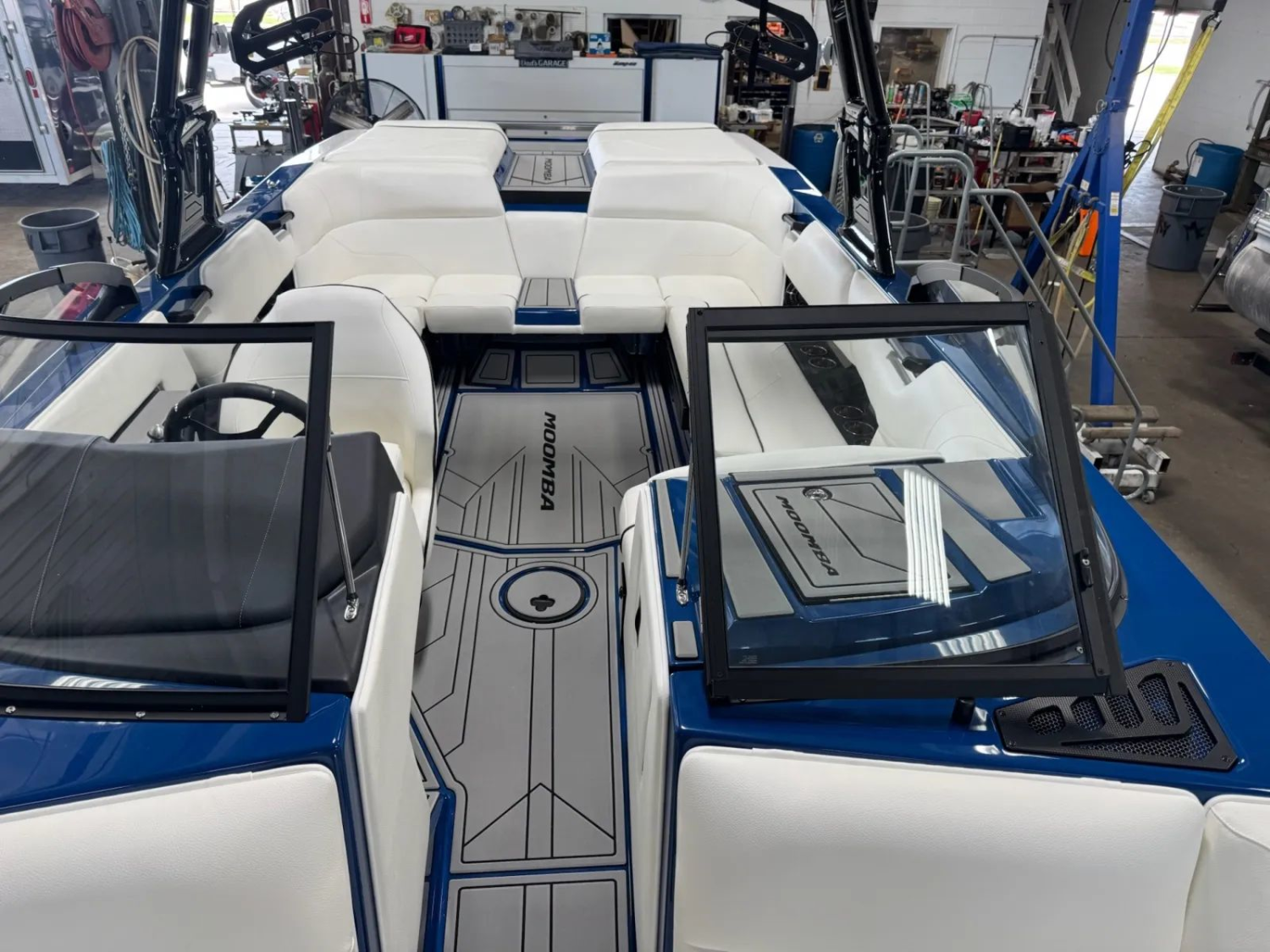 2026 MOOMBA MAX
