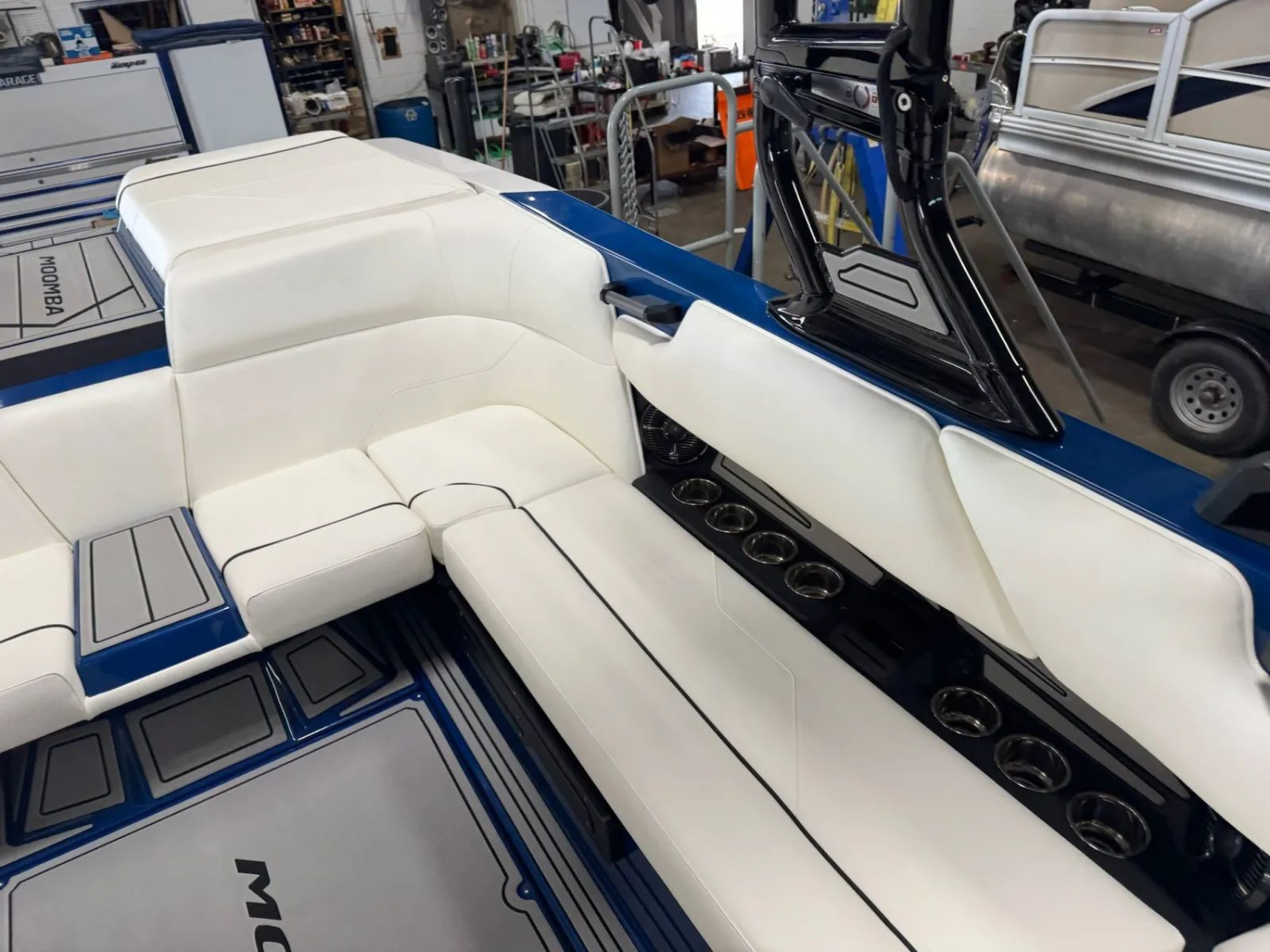 2026 MOOMBA MAX