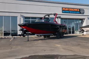 2027-mastercraft-xt24-140344-image0.webp