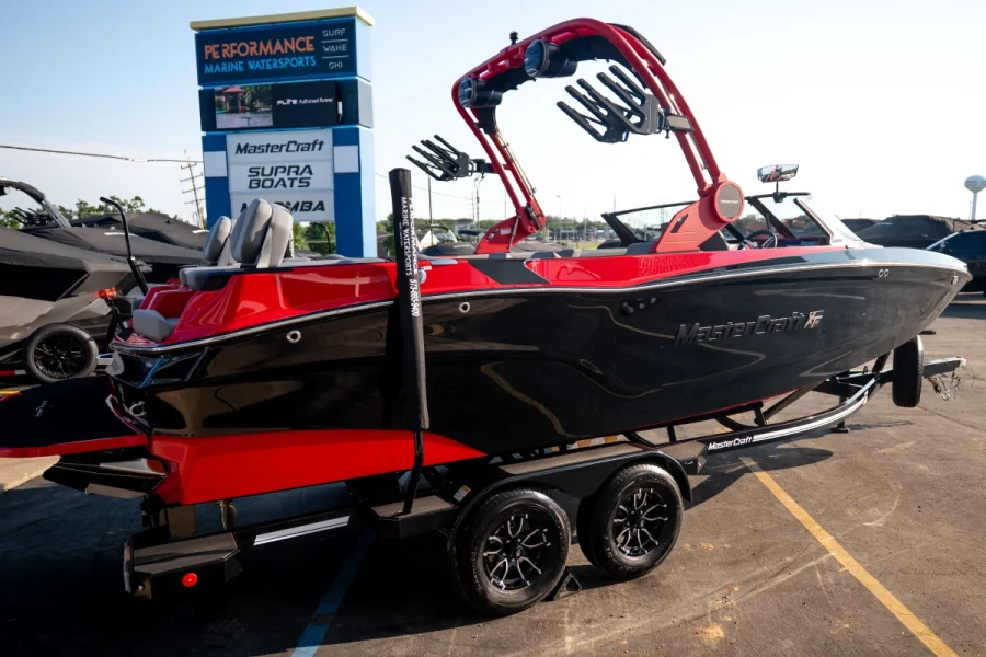 2027-mastercraft-xt24-140344-image10.webp