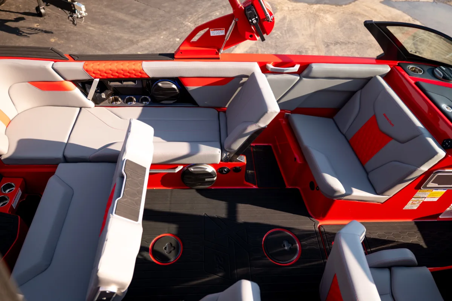 2027 MASTERCRAFT XT24 NEW COLOR TORCH RED 