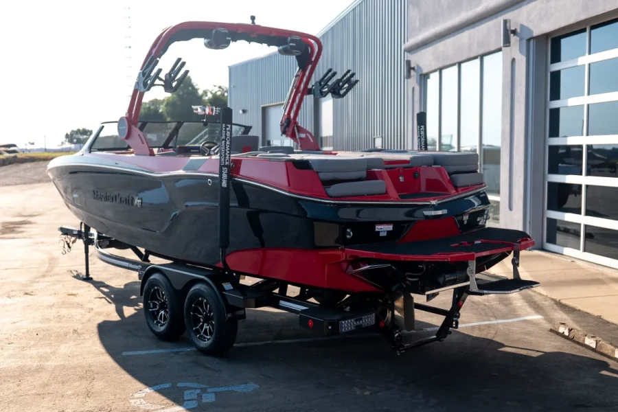 2027-mastercraft-xt24-140344-image6.webp