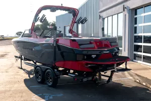 2027-mastercraft-xt24-140344-image6.webp