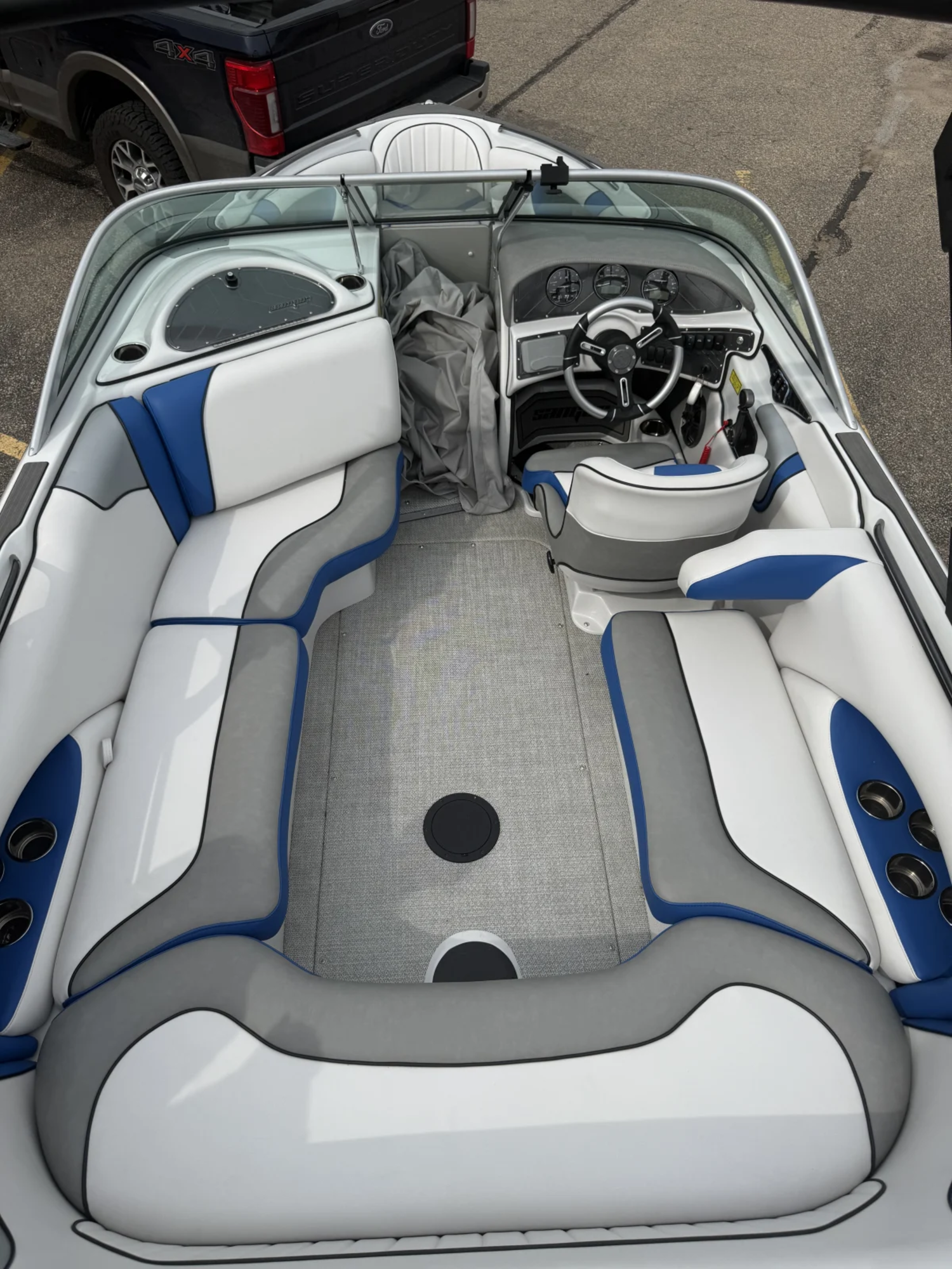 2025 SANGER V215 SURF