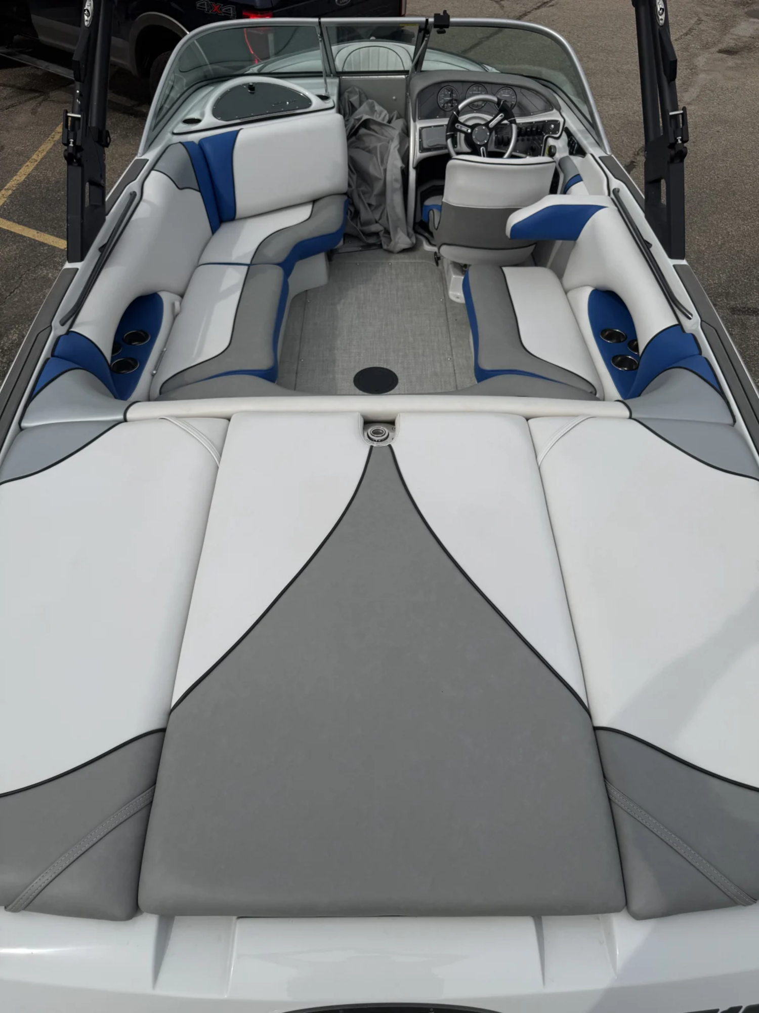 2025 SANGER V215 SURF