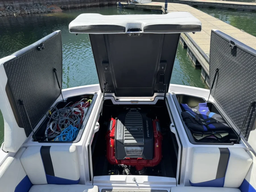 2015-nautique-super-air-nautique-230-140355-image10.webp
