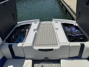 2015-nautique-super-air-nautique-230-140355-image11.webp
