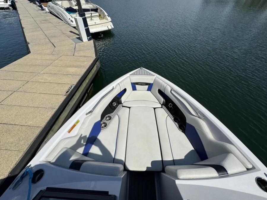 2015-nautique-super-air-nautique-230-140355-image12.webp