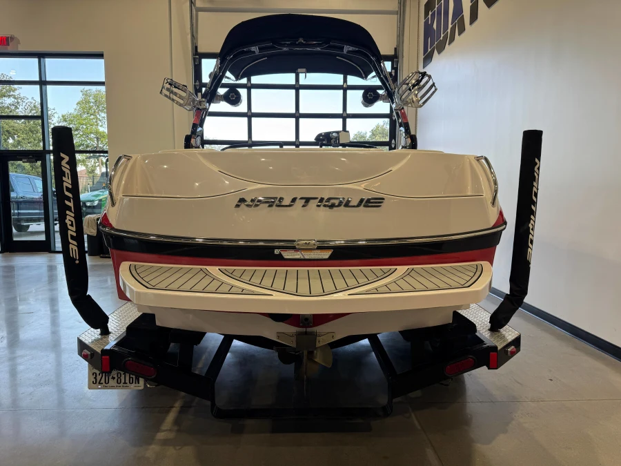 2011-nautique-super-air-nautique-210-140369-image6