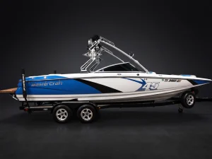 2011-mastercraft-x45-140373-image1