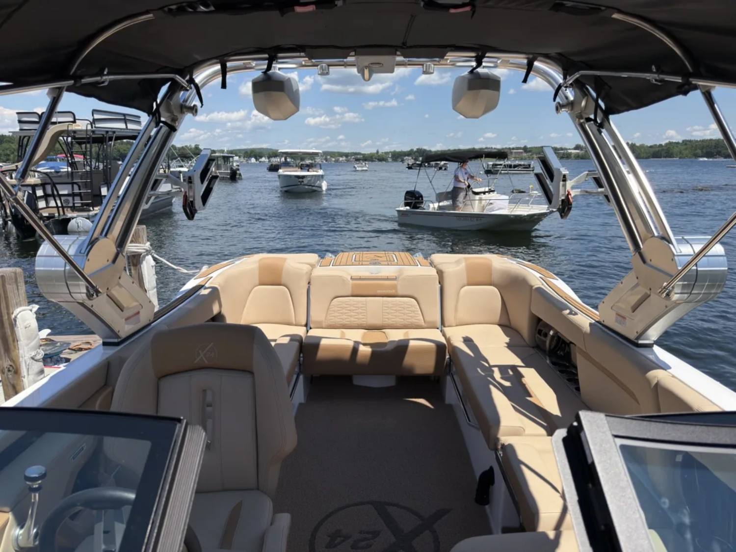 2025 MasterCraft X24