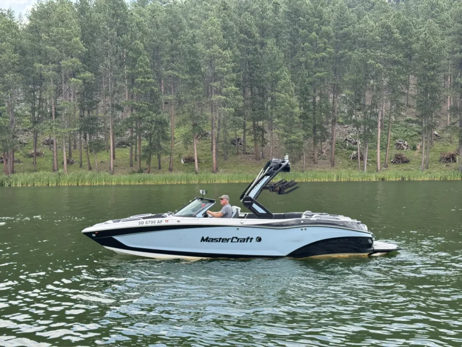 2022-mastercraft-x22-140392-image1.webp