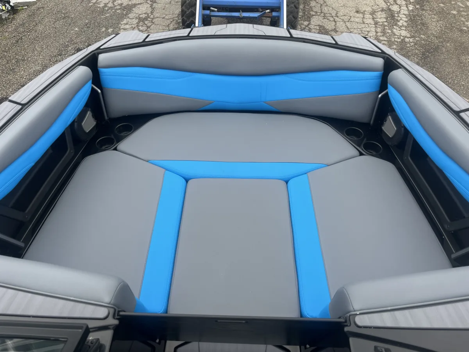 2026 Axis A225