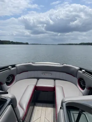 2019-supra-se-140404-image14.webp