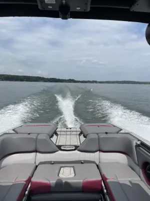 2019-supra-se-140404-image16.webp