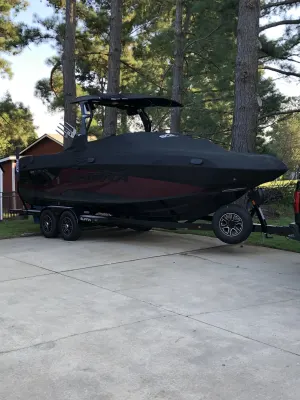 2019-supra-se-140404-image8.webp