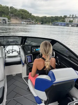 2023-malibu-wakesetter-25-lsv-140435-image15.webp