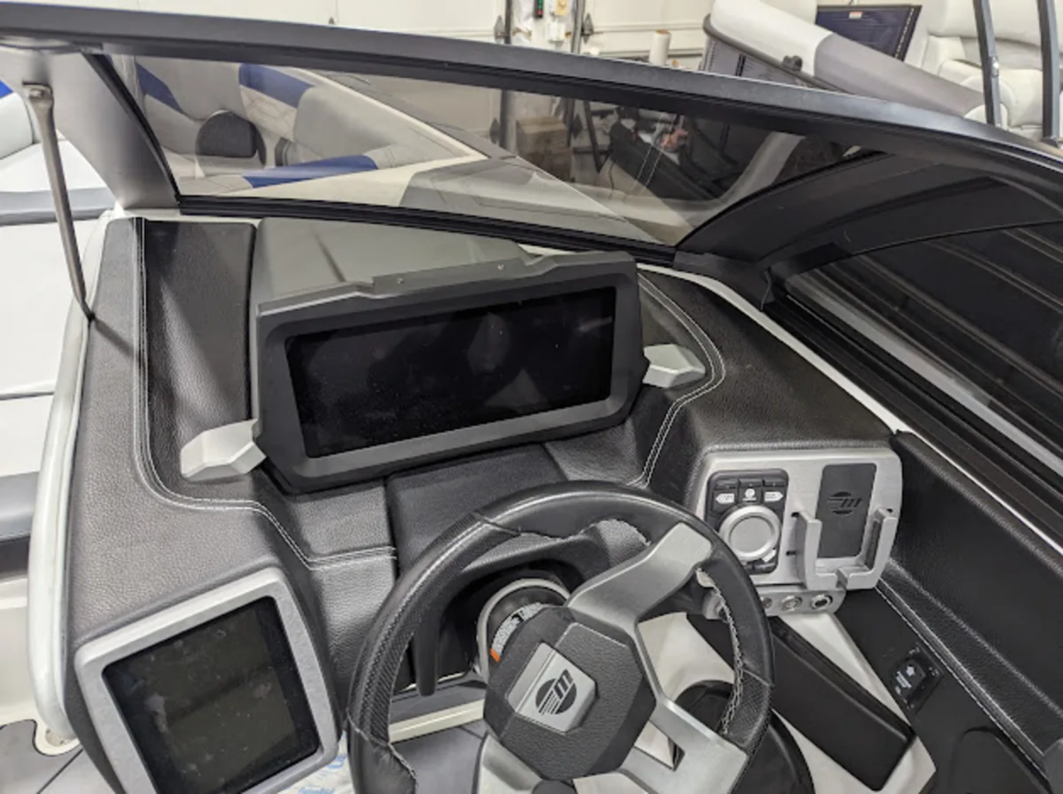 2023 Malibu Boats Wakesetter 25 LSV