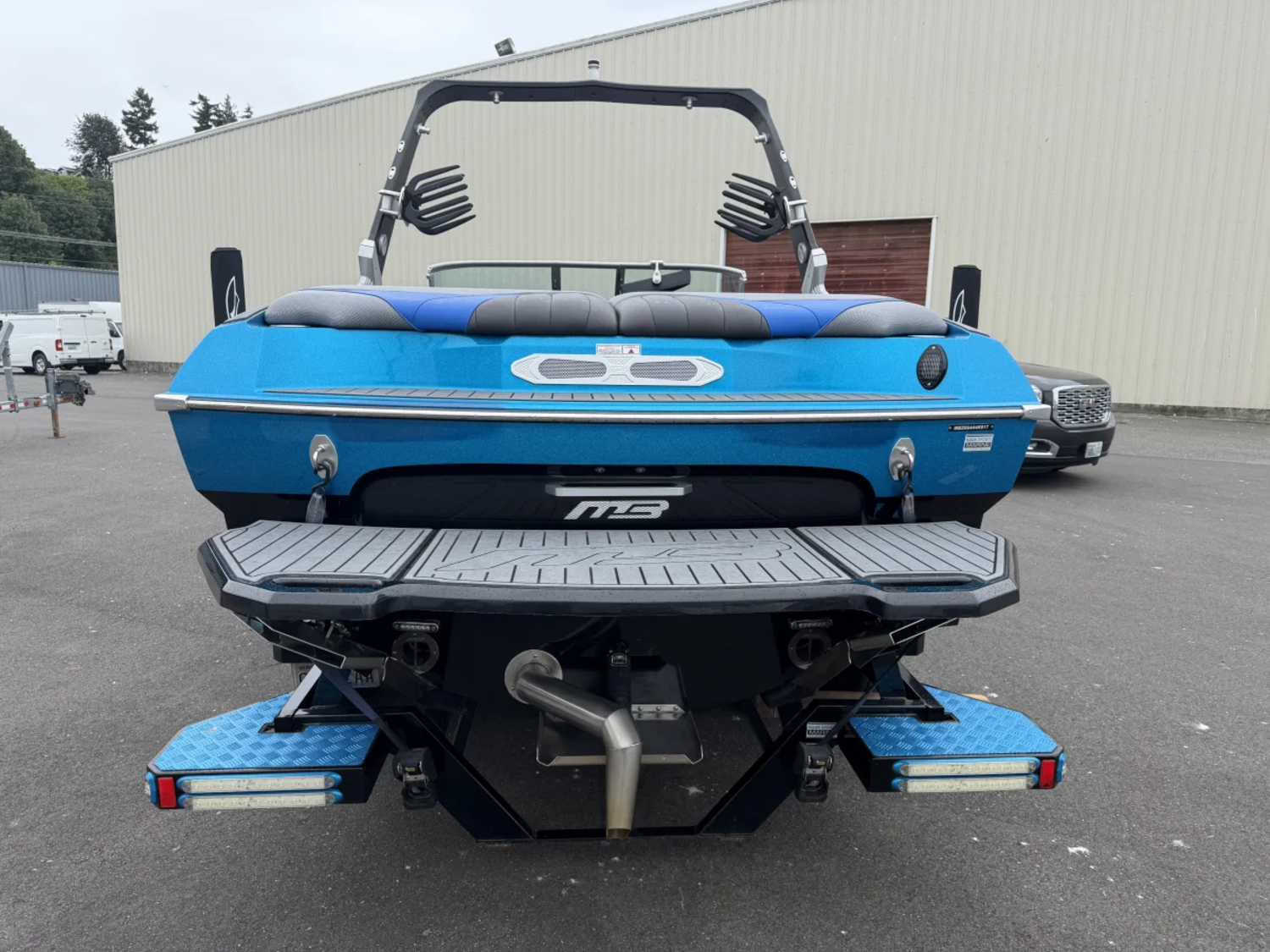 2017 MB Sports Boats B52 23