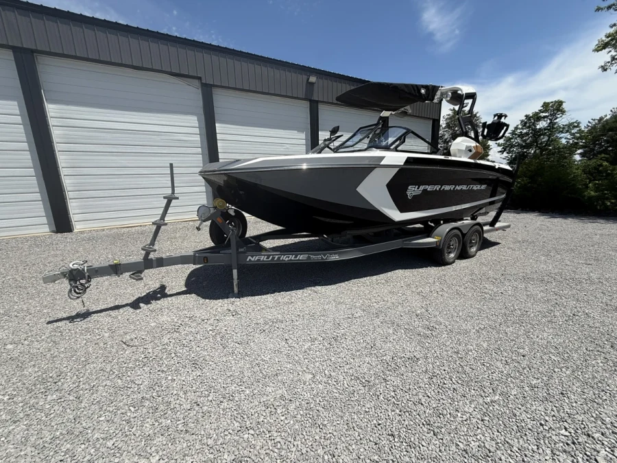 2019-nautique-g23-140466-image4.webp