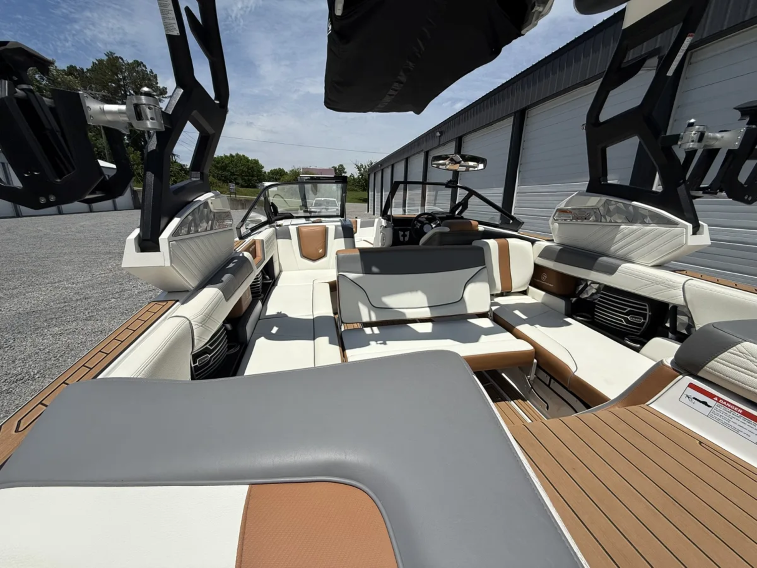 2019 G23 Super Air Nautique - 137 Hours!