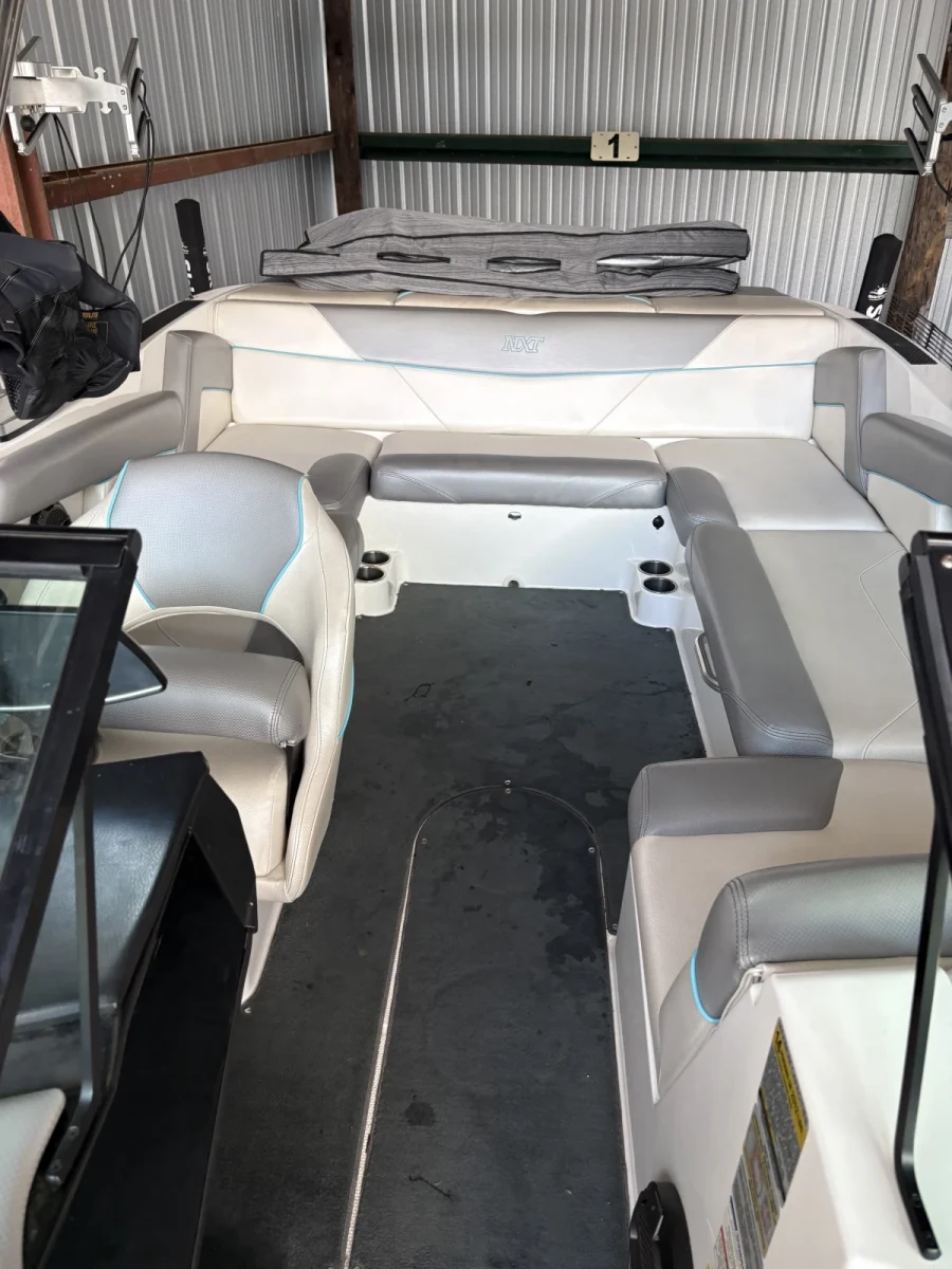 2019-mastercraft-nxt22-140482-image1.webp