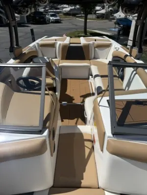 2018-tige-r23-140488-image7.webp