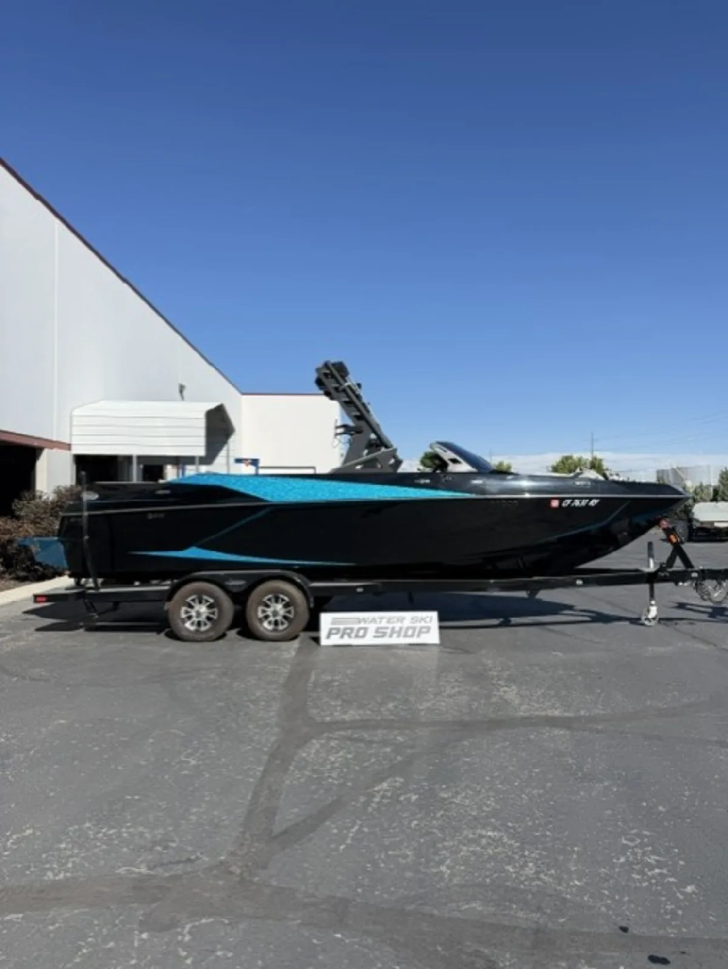 2018 Axis A24