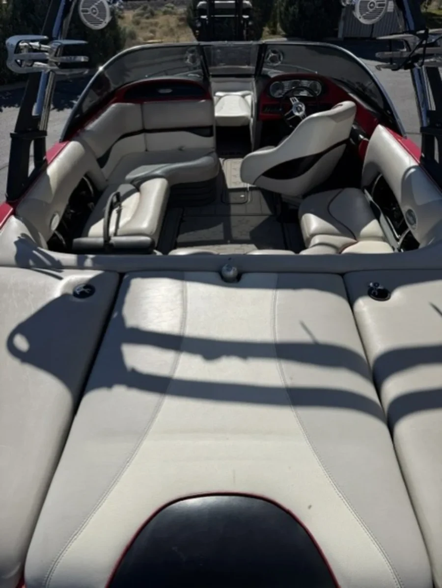 2005-malibu-wakesetter-vlx-140490-image5.webp