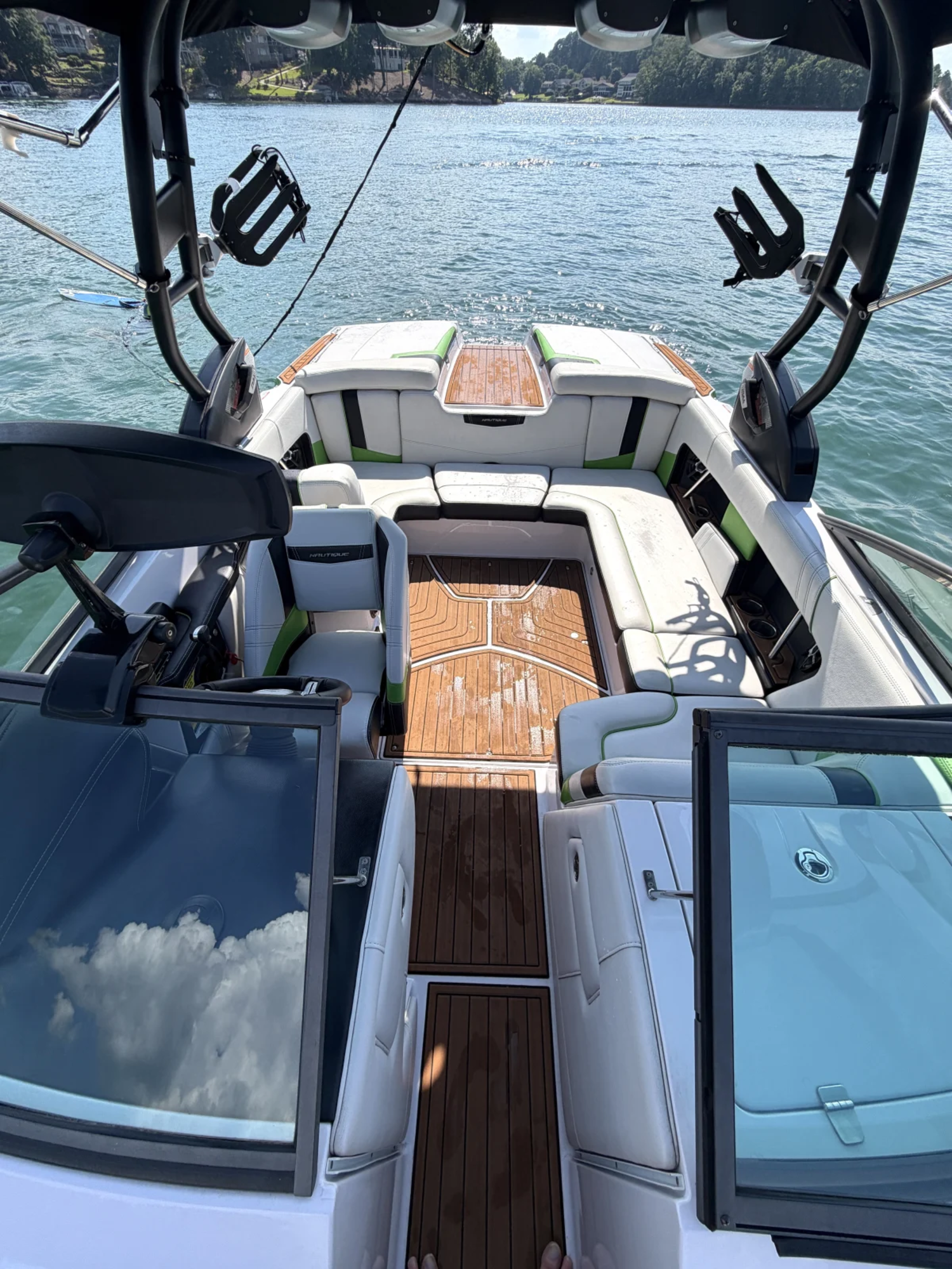 2015 Super Air Nautique 210