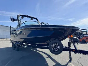 2026-mastercraft-xt23-140377-image4