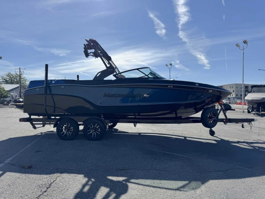 2026-mastercraft-xt23-140377-image5