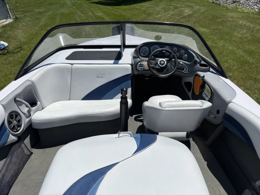 2003-nautique-ski-nautique-196-140533-image1.webp