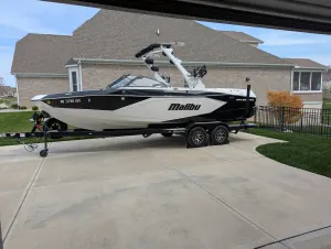 2024-malibu-wakesetter-23-lsv-140534-image0.webp