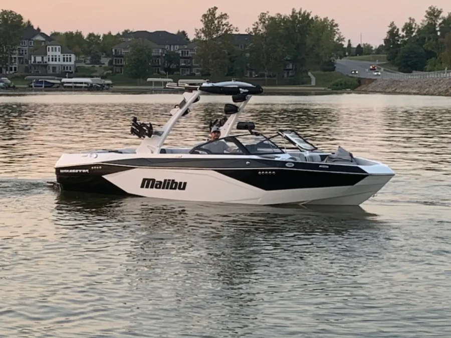 2024-malibu-wakesetter-23-lsv-140534-image4.webp