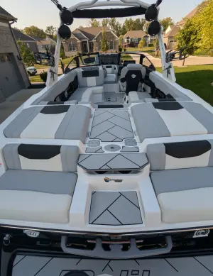 2024-malibu-wakesetter-23-lsv-140534-image6.webp