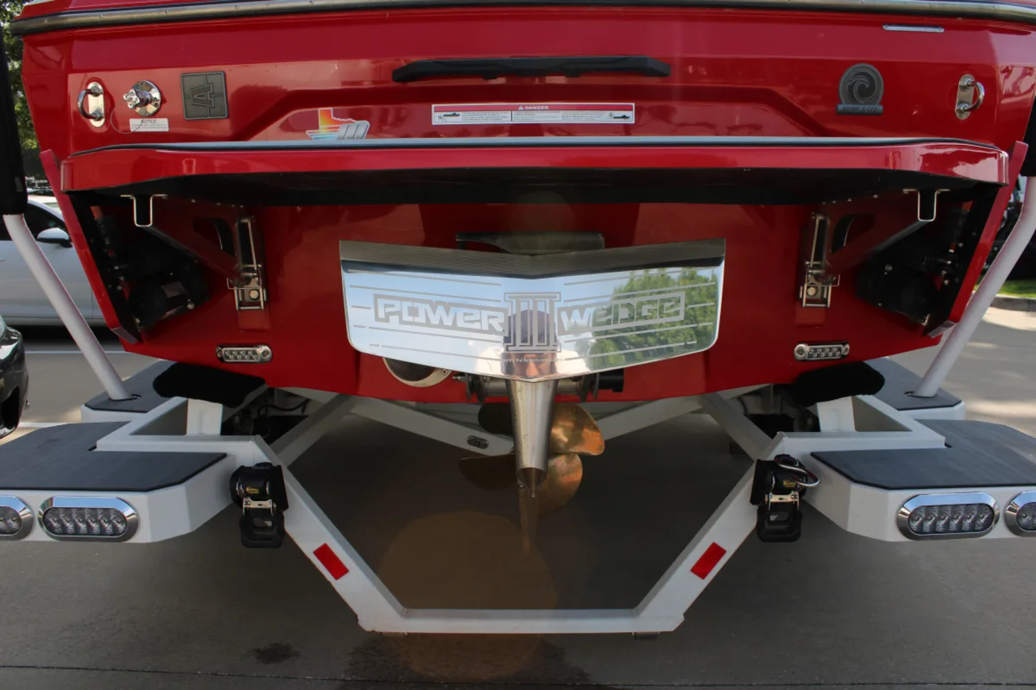 2025 Axis A225