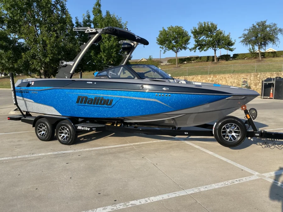 2021-malibu-wakesetter-23-lsv-140567-image0.webp