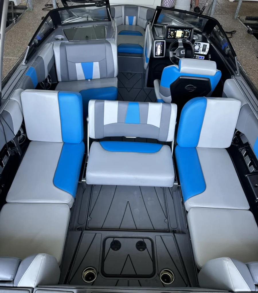 2021-malibu-wakesetter-23-lsv-140567-image3.webp