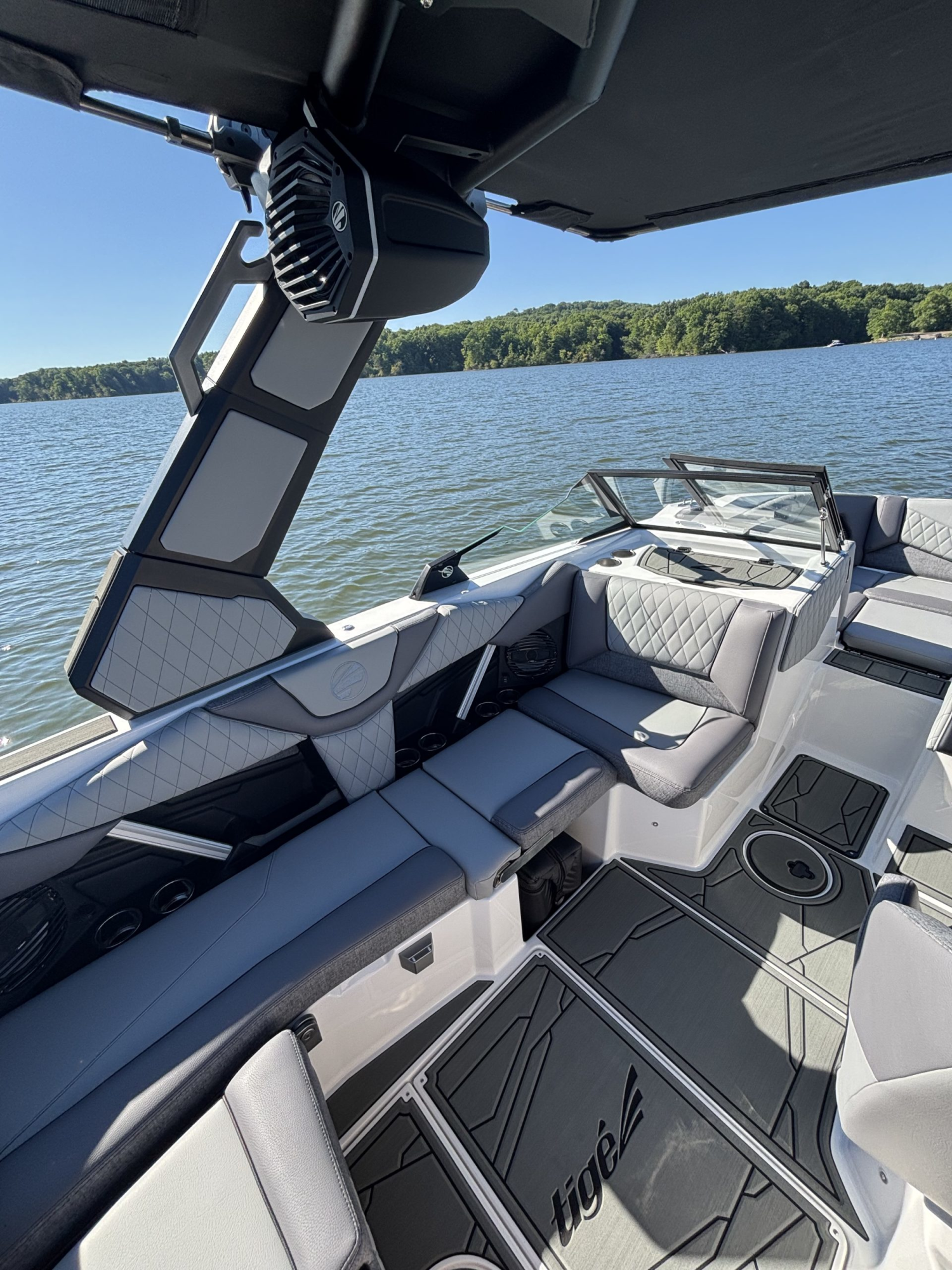 2027 Tige Z1