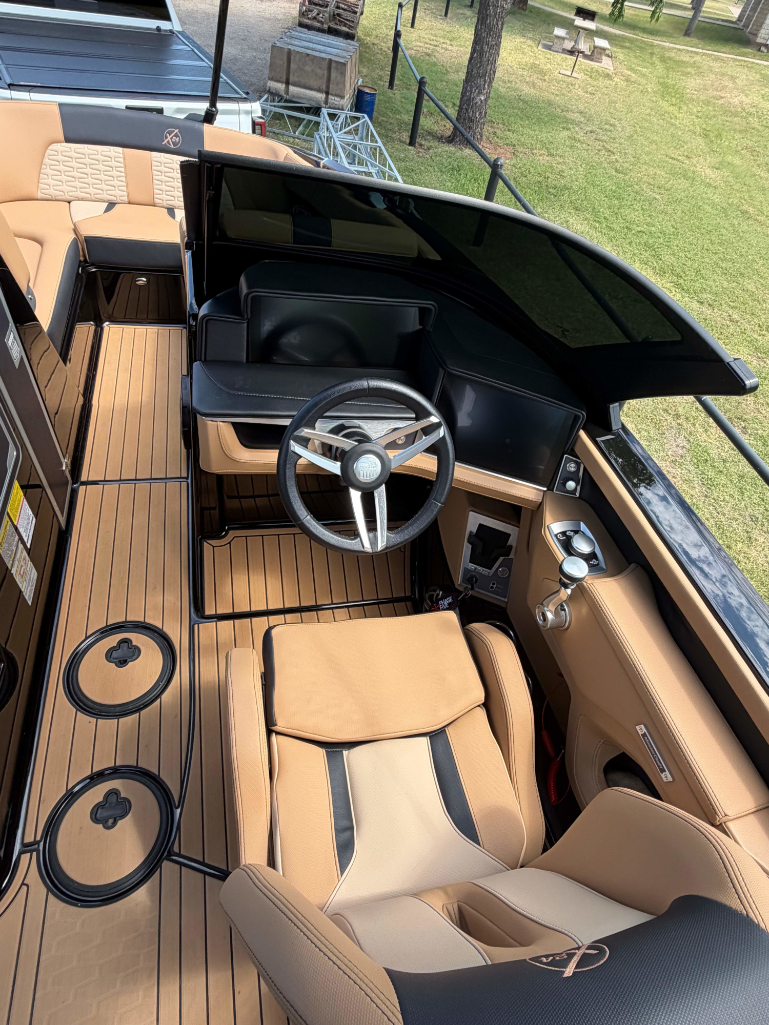 2025 MasterCraft X24