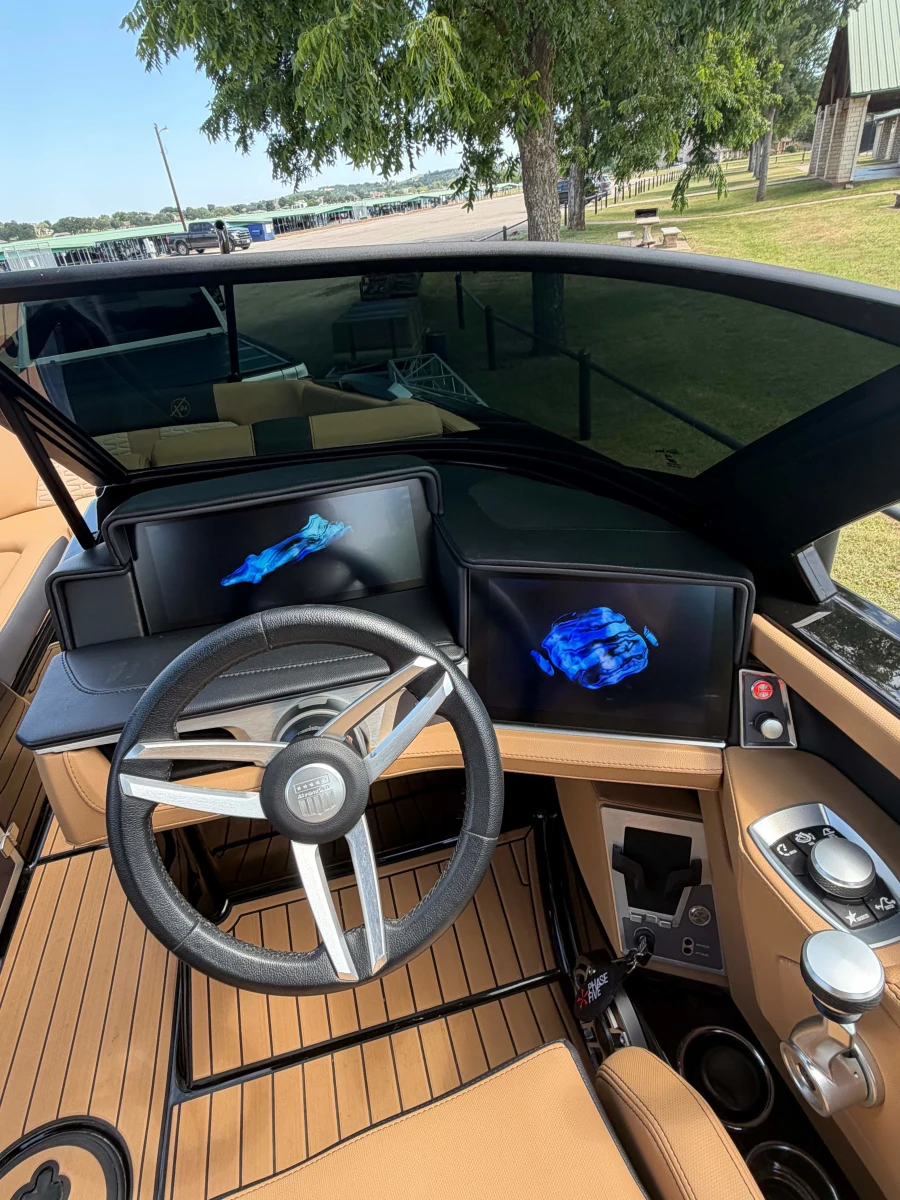 2025-mastercraft-x24-140577-image16