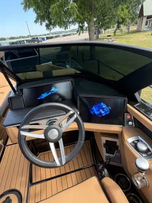 2025-mastercraft-x24-140577-image16