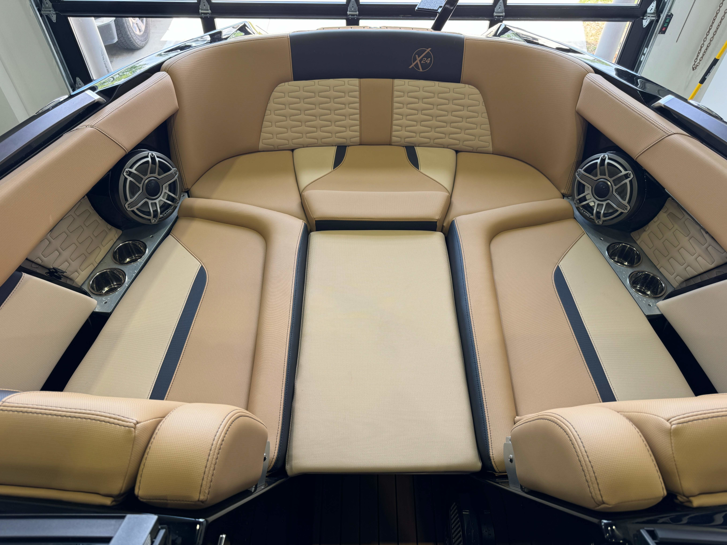 2025 MasterCraft X24