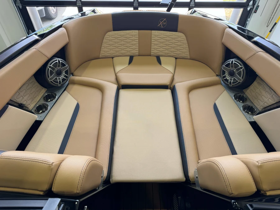 2025-mastercraft-x24-140577-image19