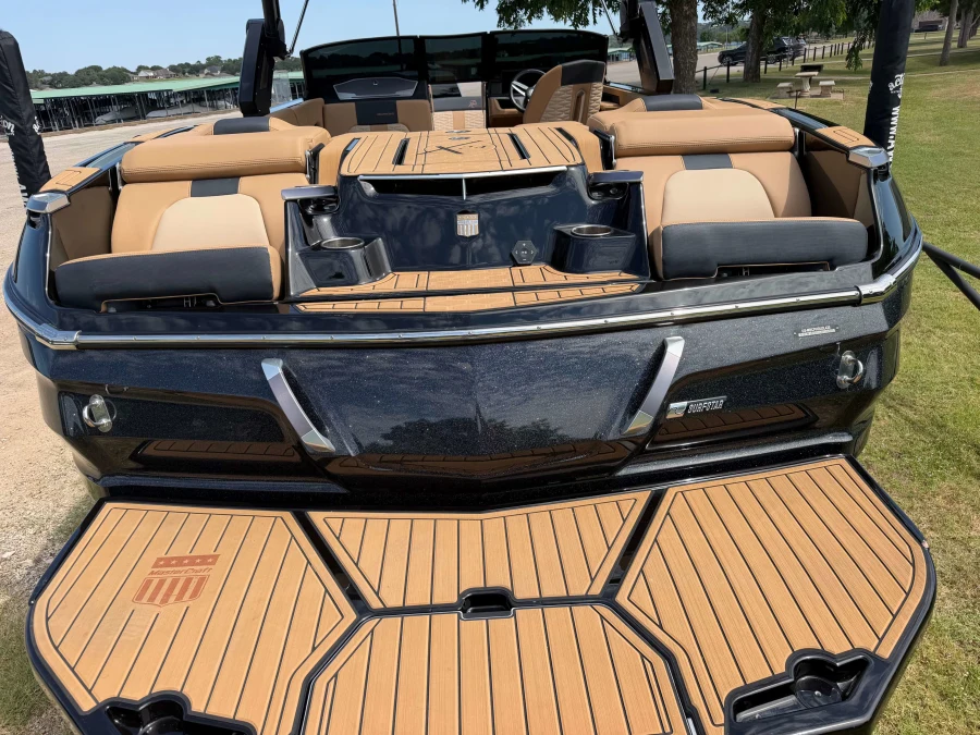 2025-mastercraft-x24-140577-image3